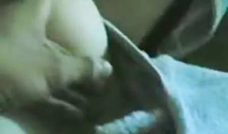 રશિયન gigporno વિડિઓ માં છોકરી ચુસ્ત ટૂંકા સ્કર્ટ