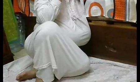 રેના Arai ખૂબ ગાઢ ભારતીય પોર્ન 18 આ માટે GU વધુ