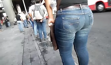 સેક્સી Chinese panocha માં બિકીની લઈ selfies.એમપી 4