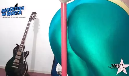 એશિયન સુંદર છોકરી ભારતીય નવા porn Rosanna લી સામે એક પ્રખર plows